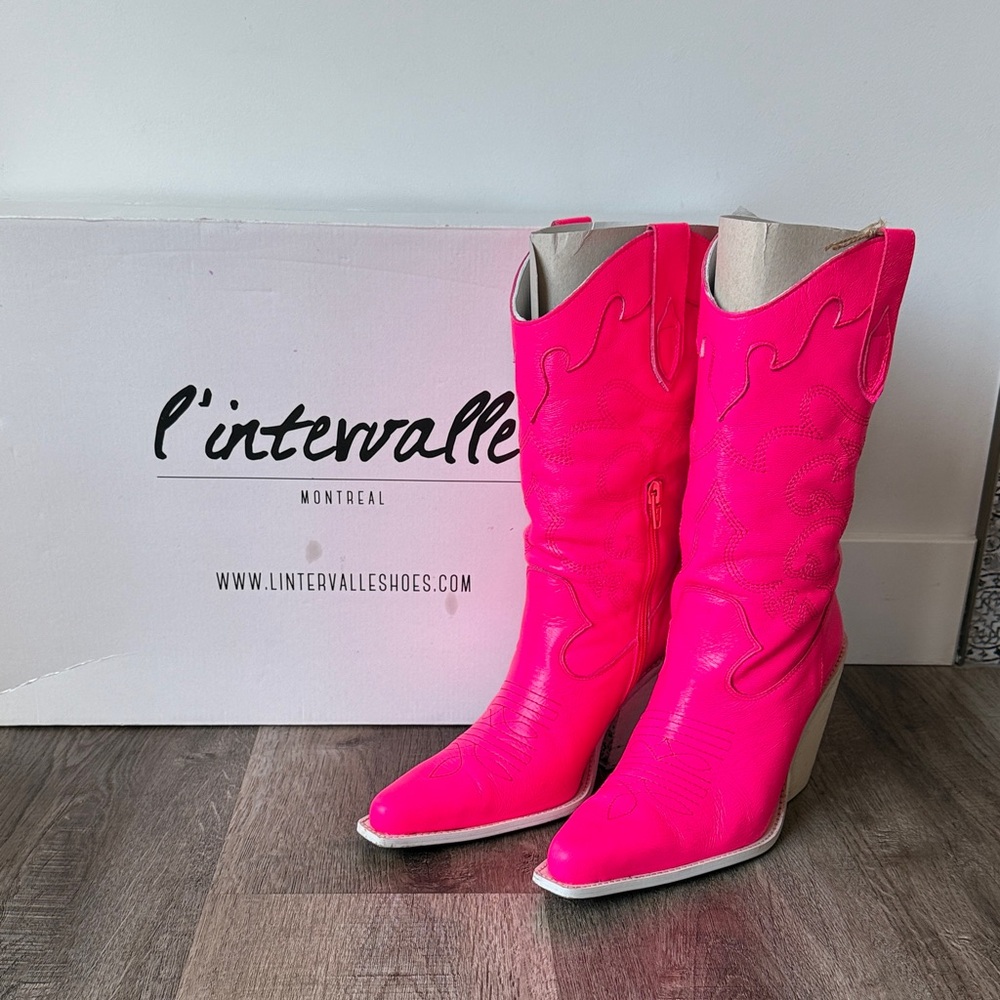 L'INTERVALLE Women's “Cavalia” Neon Fuschia Cowboy Boots